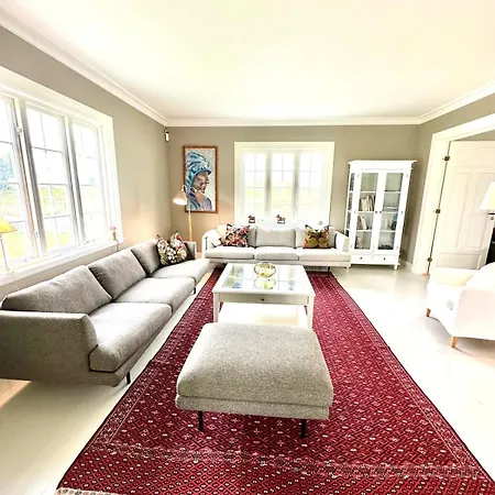 The Vicarage- Arkt Lofoten וילה