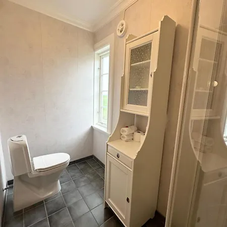 The Vicarage- Arkt Lofoten וילה Vareid