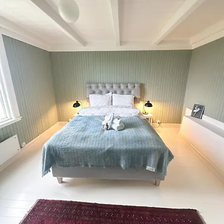 The Vicarage- Arkt Lofoten וילה *