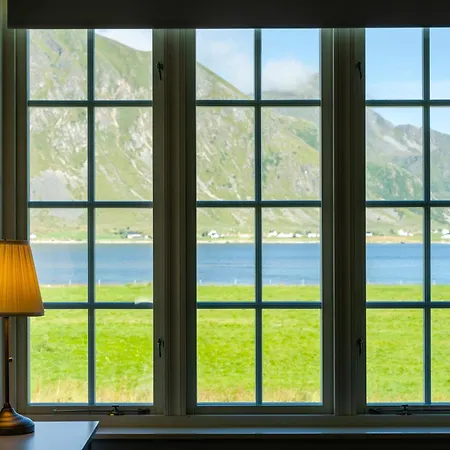 Willa The Vicarage- Arkt Lofoten