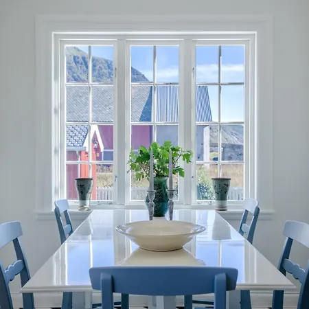 The Vicarage- Arkt Lofoten * Vareid