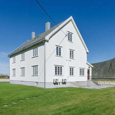 The Vicarage- Arkt Lofoten Willa Vareid