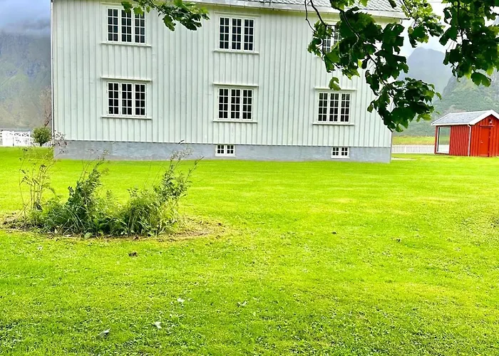 The Vicarage- Arkt Lofoten