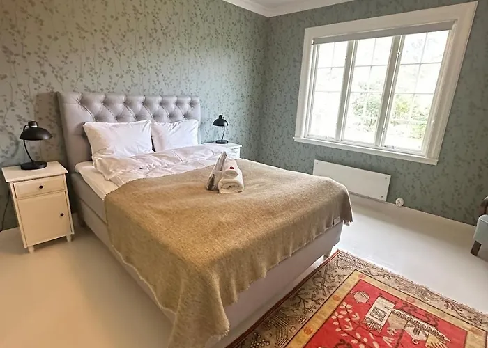 The Vicarage- Arkt Lofoten Villa Vareid